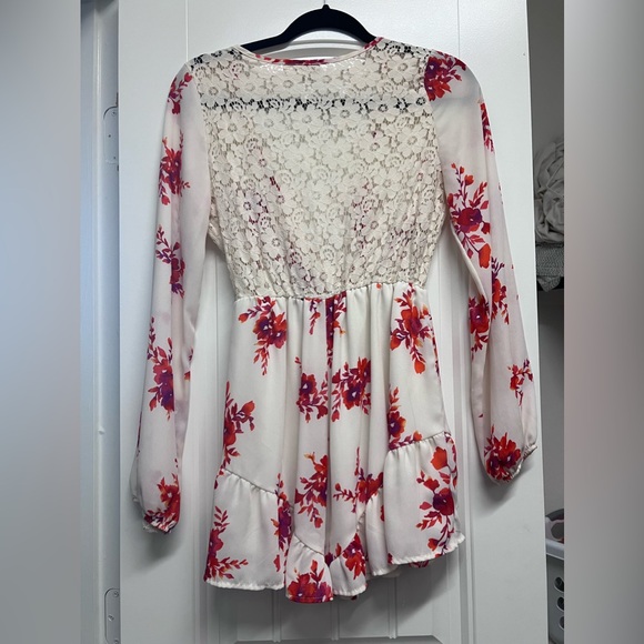 Romper - Picture 2 of 3